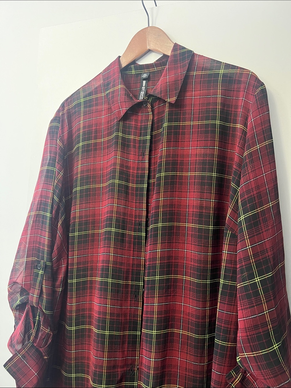 Women's Plaid Button-Up Shirt - Red - Picture 3 of 5
